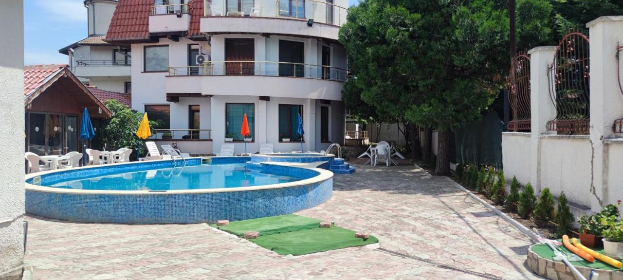 Family Hotel Saint Peter Saints Constantine and Helena Exterior foto